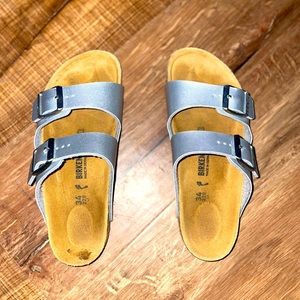 Kids Birkenstock size 34 metallic silver